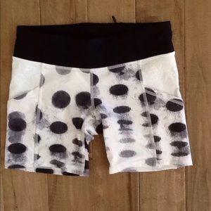 Dart and dash Lululemon